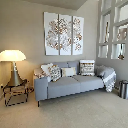 Semesterbostad Lou Roucaou *