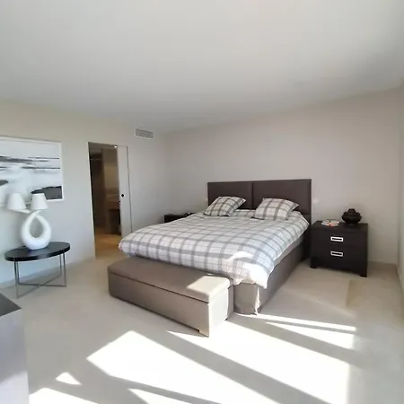 Lou Roucaou Semesterbostad