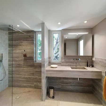 Lou Roucaou * لا كروا فالميه